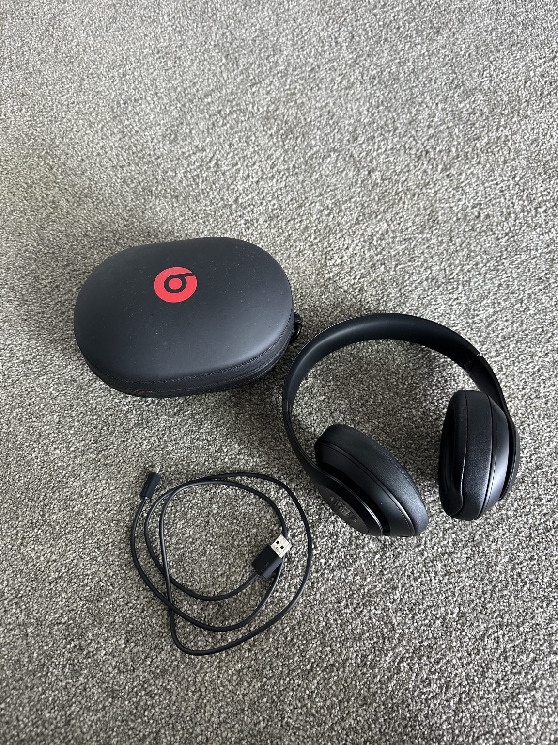 Beats Studio 3 wireless noise cancelling headphones